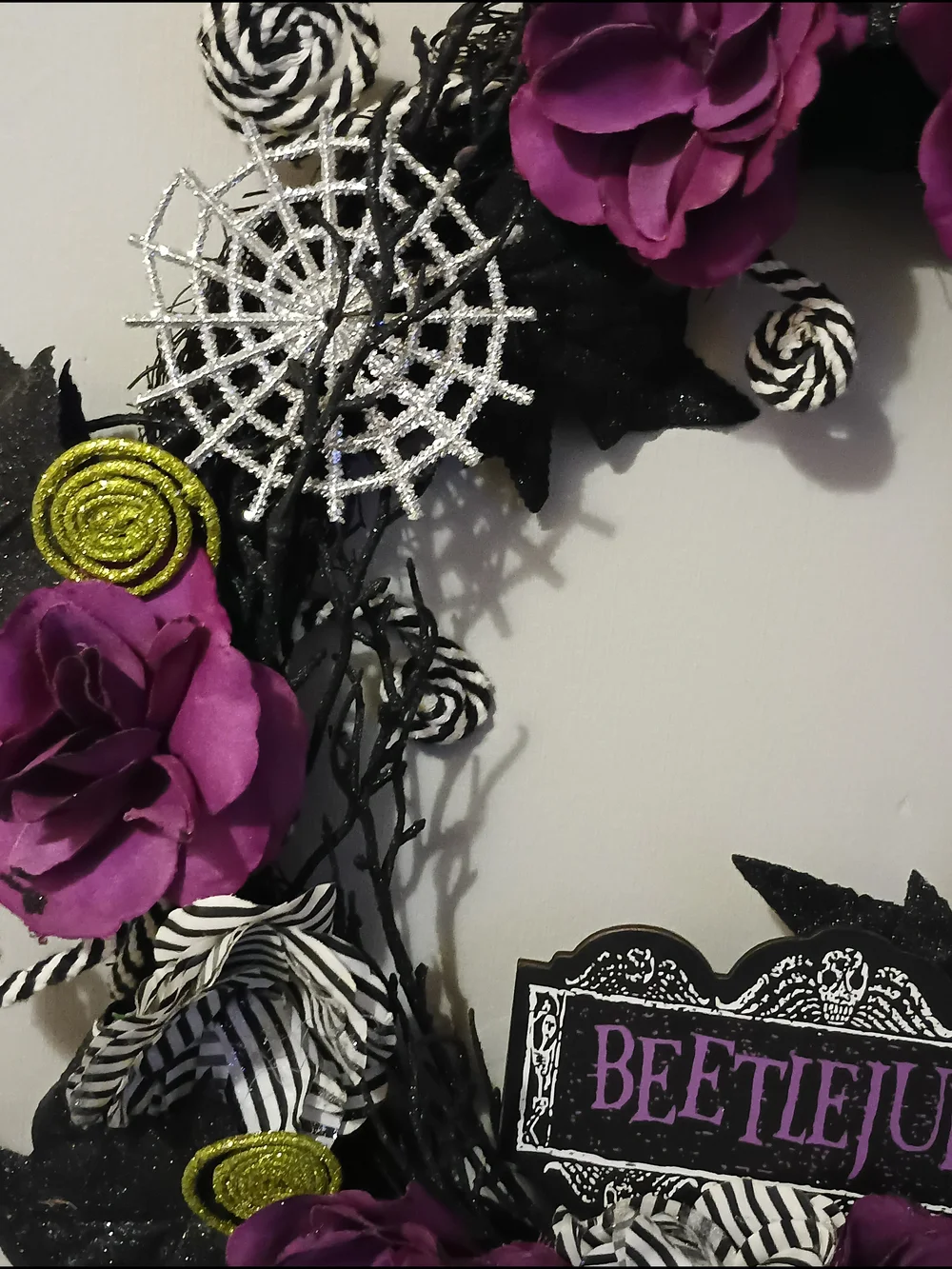Beetlejuice Its Showtime Floral Wreath Purple Black White Roses Spirit Halloween